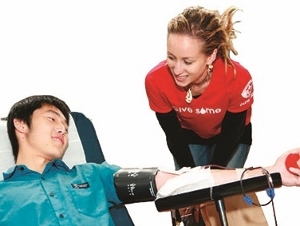 Student-Giving Blood 300x226