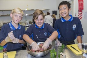 SN33-FOOD & BEV-Exploring diversity during cooking 2