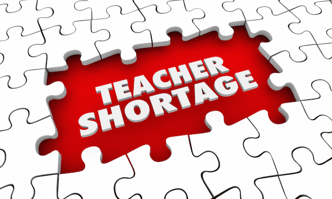 Ministry & NZEI Te Riu Roa clash over ‘teacher shortage’ claims