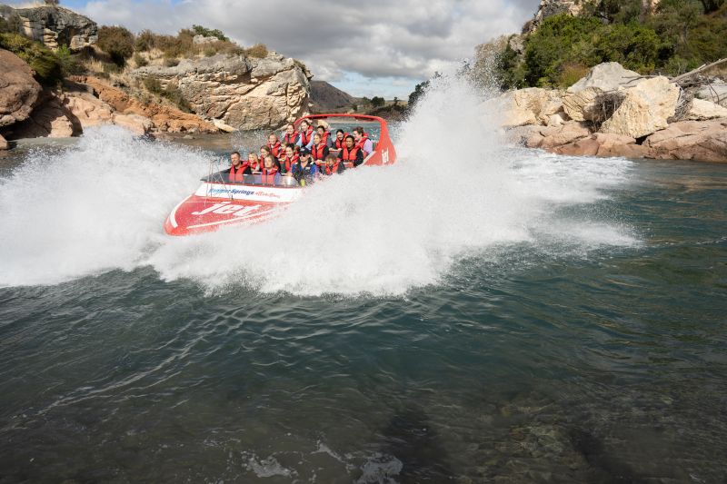 Learning growing and exploring with school camps and excursions